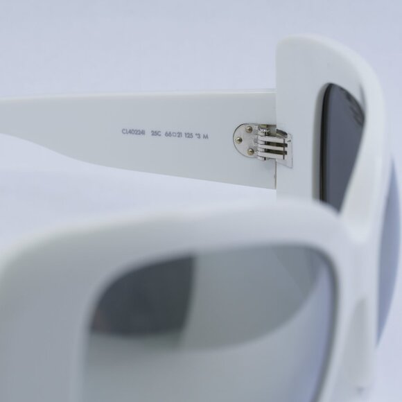 🕶️ New Celine CL40224I 25C Sunglasses - White Frame, Silver Mirror Lenses - Picture 5 of 12